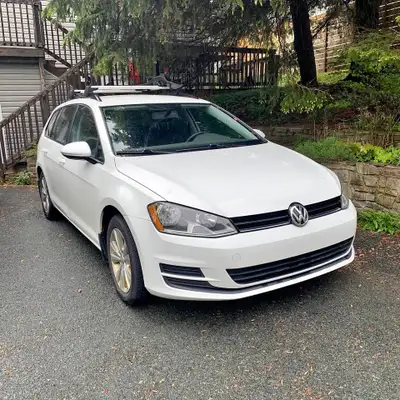 Volkswagen Golf Sportwagen 1.8T Trendline Fun to drive and lots of cargo space! Car has been reliabl...