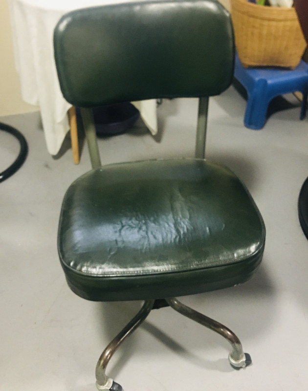 Vintage Curtis Office Chair Green Leather Metal body Old in Chairs & Recliners in Norfolk County