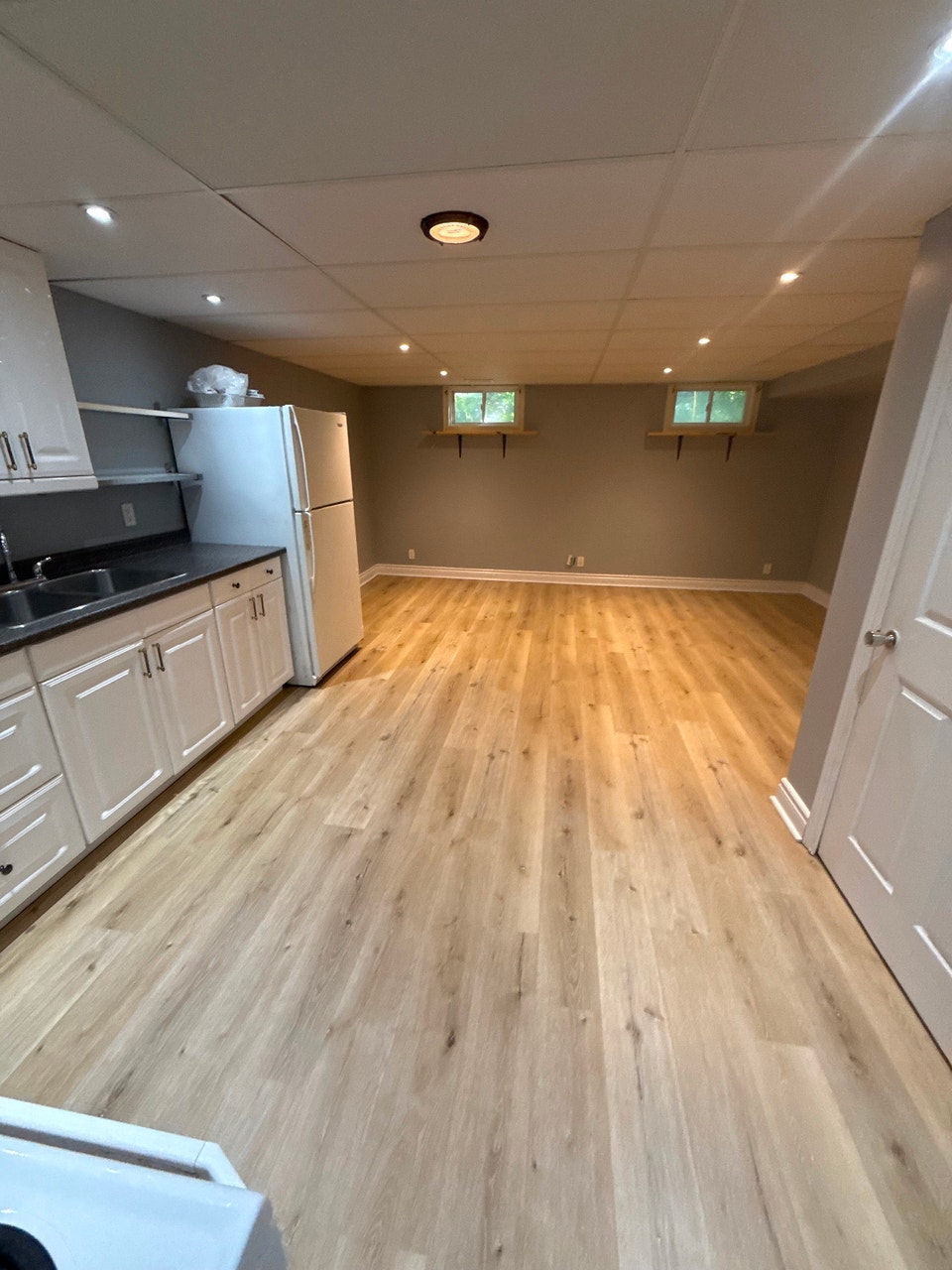 One Large Bedroom North End St Catharines 2