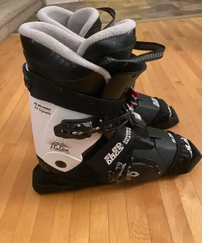 Enjoy downhill skiing but looking for a new challenge? These are for you! Gently used a handful of t...