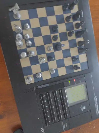 Works great missing one pawn really good condition