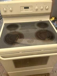 CUISINIÈRE CONVENTION FRIGIDAIRE 