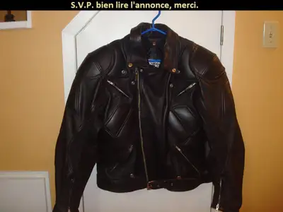 Manteau de moto en cuir (homme, médium/large), 80$., View more