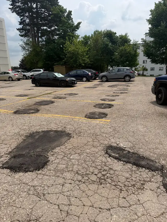 Hot Asphalt, Hot Asphalt Patches, Cut And Patch, Potholes in Snow Removal & Property Maintenance in City of Toronto - Image 8