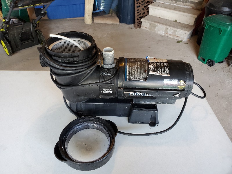 Hayward PowerFlo Matrix Pool Pump Hot Tubs & Pools Barrie Kijiji