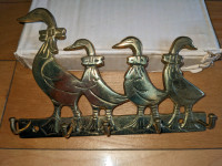 Brandnew in pack brass duck ducklings key holder