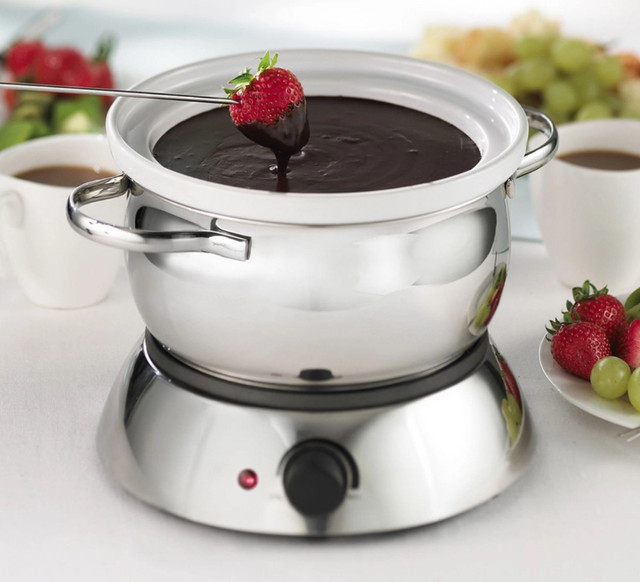 Trudeau Swiss Gourmet 3-in-1 Electric Fondue Set in Other in City of Toronto - Image 3