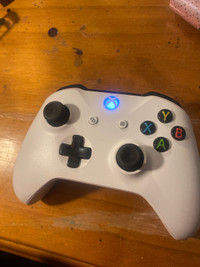 Xbox one controller 