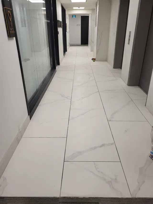 Tile setter521699843932180484
