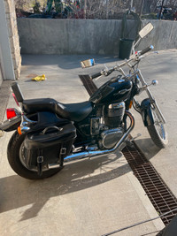 2010 650cc Suzuki Boulevard Motorcycle