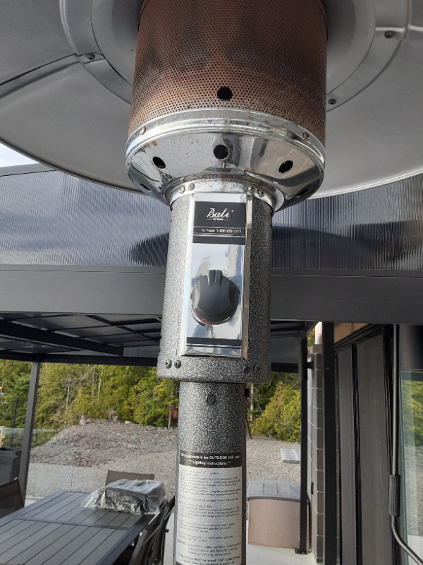 Radiateur de patio dans Mobilier pour terrasse et jardin  à Ville de Montréal - Image 2