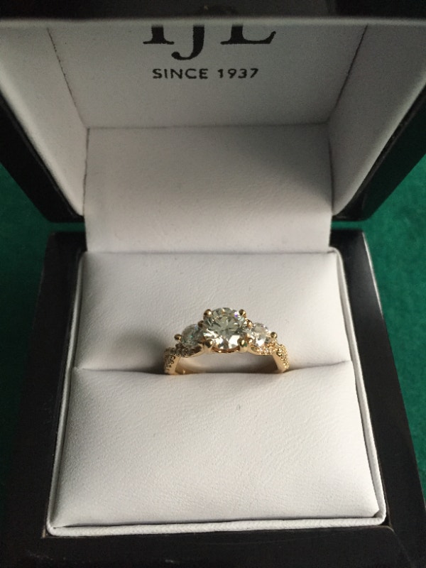 Diamond Engagement Ring Jewellery & Watches Winnipeg Kijiji