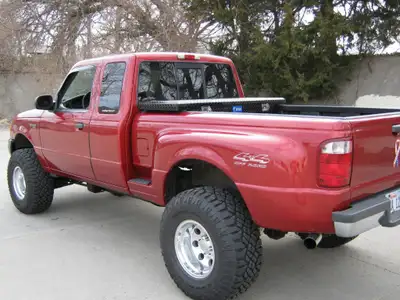 Looking to buy clean Ford Ranger around greater Toronto area. 4x4 4.0 v6 MANUAL rangers!!! Don’t wan...
