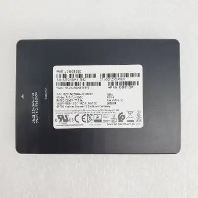 Brand new Samsung SSD only 40$, contact for details.