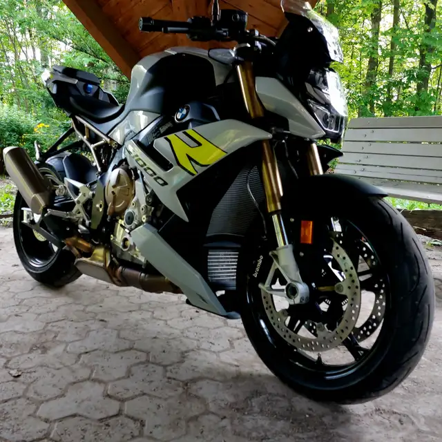 2022 BMW S1000R, 12500KM, IMPECCABLE, A1,  FULL OPTIONS in Other in Québec City - Image 4