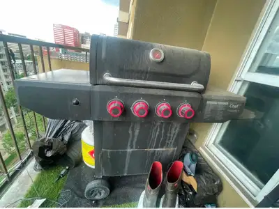 Barbecue for Sale propane tank included, View more