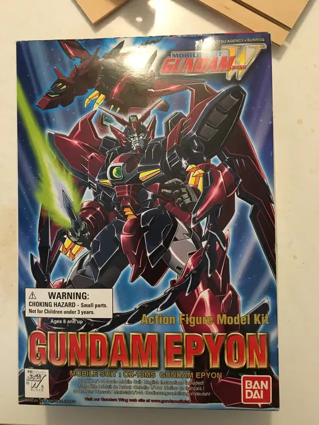 1995 Bandai OZ-13MS Gundam Epyon 1/144