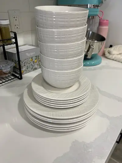 Set of Stokes dishes, white with a plaid pattern. 6 large plates, 5 small plates and 5 bowls. May ha...