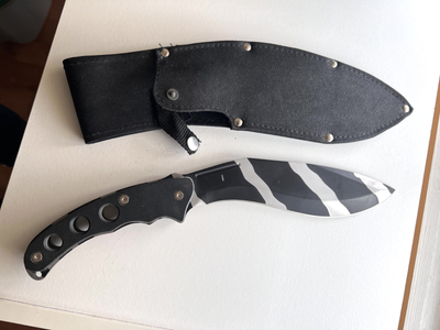 Camping knife ( NEW )