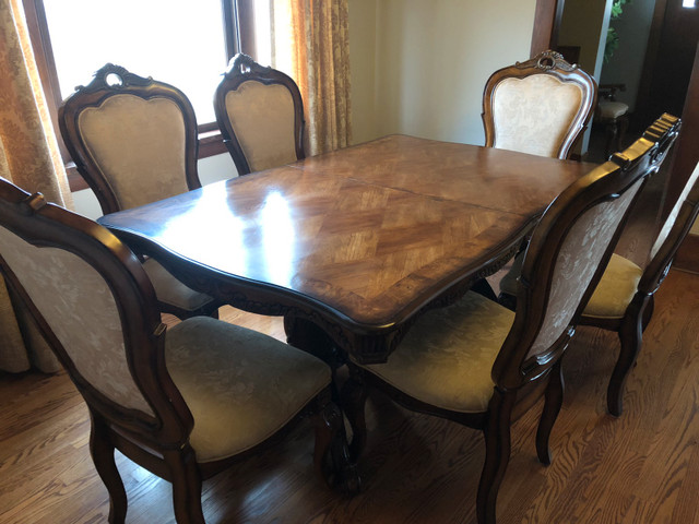 Dining room suite in Multi-item in Edmonton