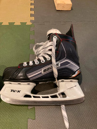 Bauer x400 Jr. skates size 3