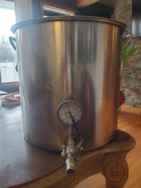 Beer brewing equipment 