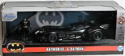 Jada Hollywood Rides 1/32 scale 1989 Batmobile diecast car + Batman figure new sealed, $20. Measures...