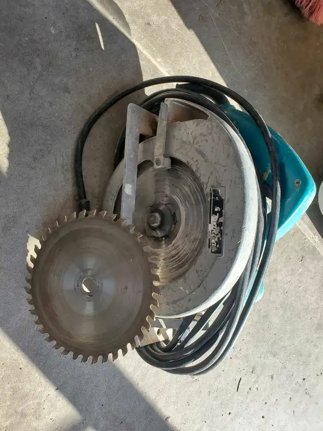 Makita Circular Saw in Power Tools in Markham / York Region - Image 3
