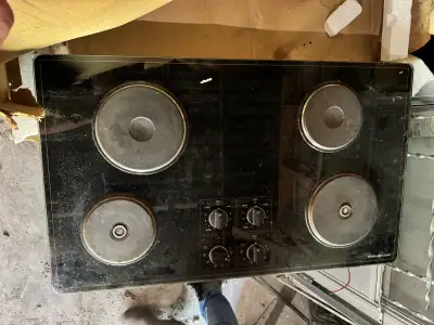Camco Electric Cooktop model J67SF, View more