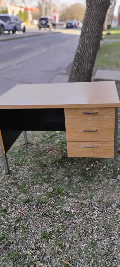bureau de travail gratuit, View more