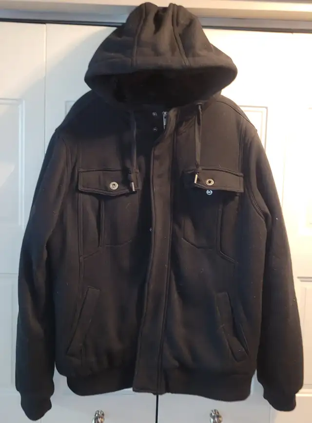 Patagonia fleece hoodie / Urban Heritage sherpa hoodie in Arts & Collectibles in Red Deer - Image 7