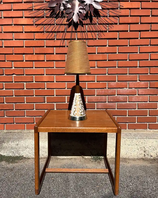 Lampe vintage MCM table lamp mid century 1960 in Indoor Lighting & Fans in City of Montréal - Image 3
