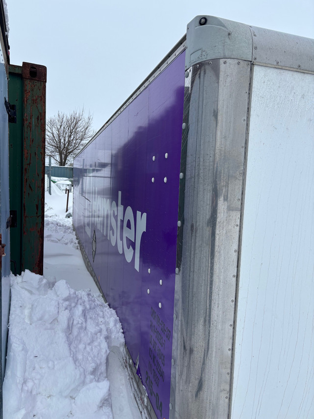 2014 26'-8" Van Body in Other in Barrie - Image 4