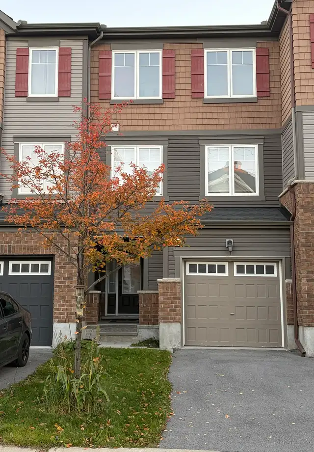 A lovely 3-storey townhome in the Blackstone community