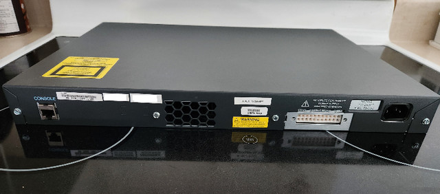 Cisco WS C2960 24PC PoE network switch in Networking in Thunder Bay - Image 2