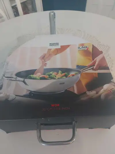 kuhn Rikon wok with lid, View more