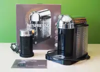 Nespresso – Cafetière Vertuo + Mousseur + Capsules