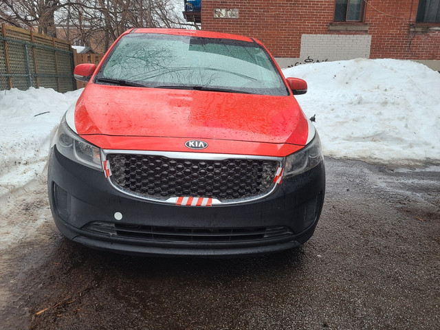 Van Kia Sedona dans Autos et camions  à Ville de Montréal