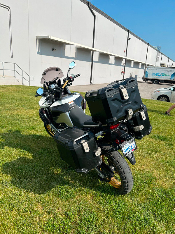 2019 Honda Africa Twin Adventure Sports DCT in Other in City of Toronto - Image 4