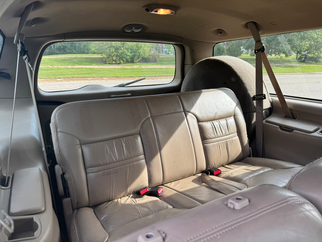 2000 Ford Excursion 7.3 diesel in Cars & Trucks in Fort McMurray - Image 4