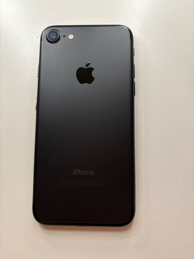 iPhone 7 dans Téléphones cellulaires  à Ouest de l’Île