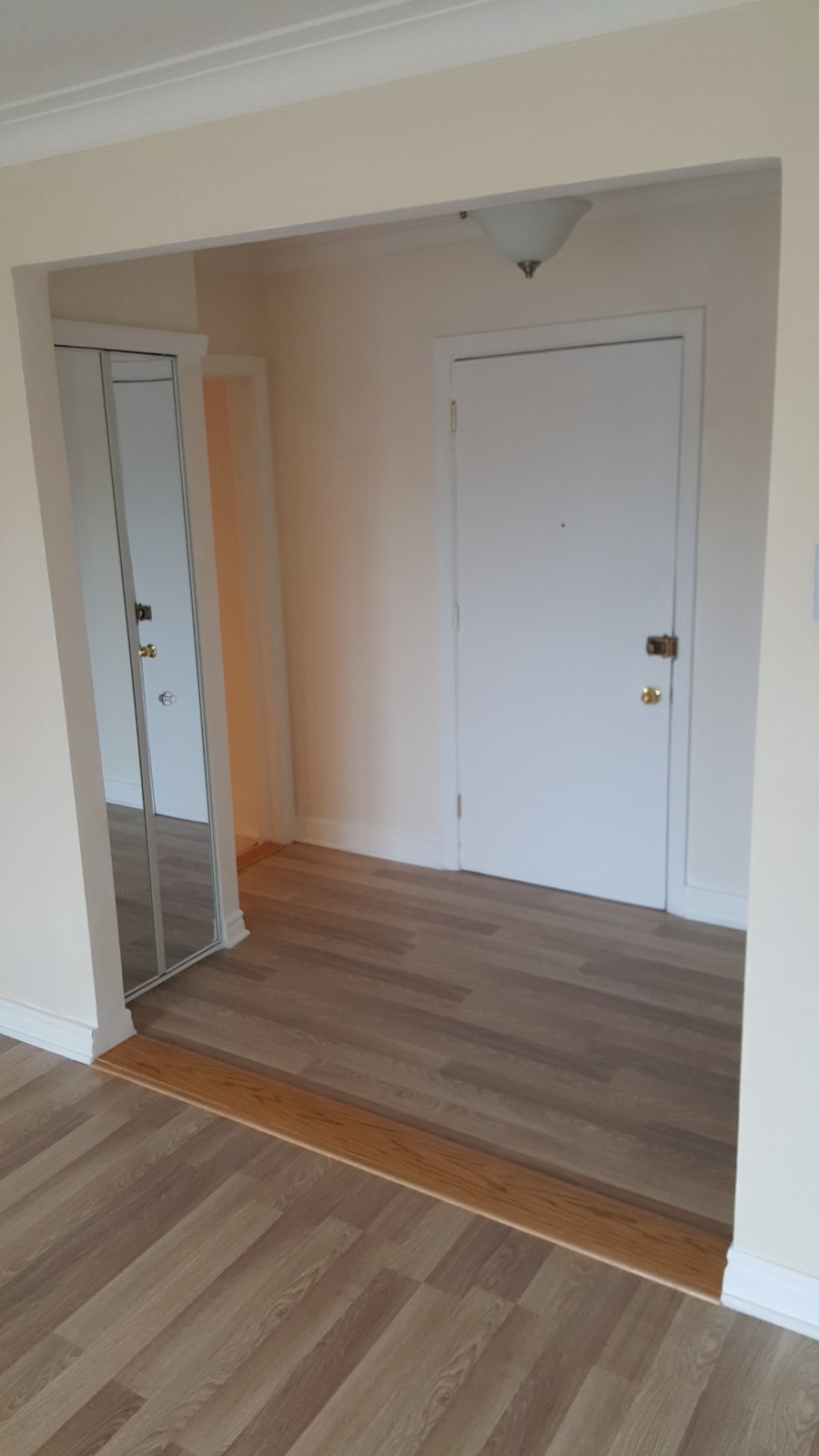 5 1/2 & 4 1/2 for rent — photo 3