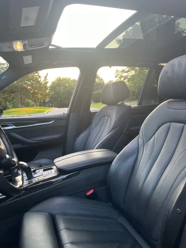 2017 BMW X5 moonroof/ M sport dans Autos et camions dans Région de Markham/York - Image 9
