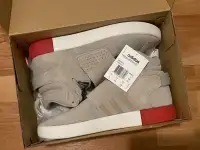 Adidas Mens Shoes 8 Rare New in Box 