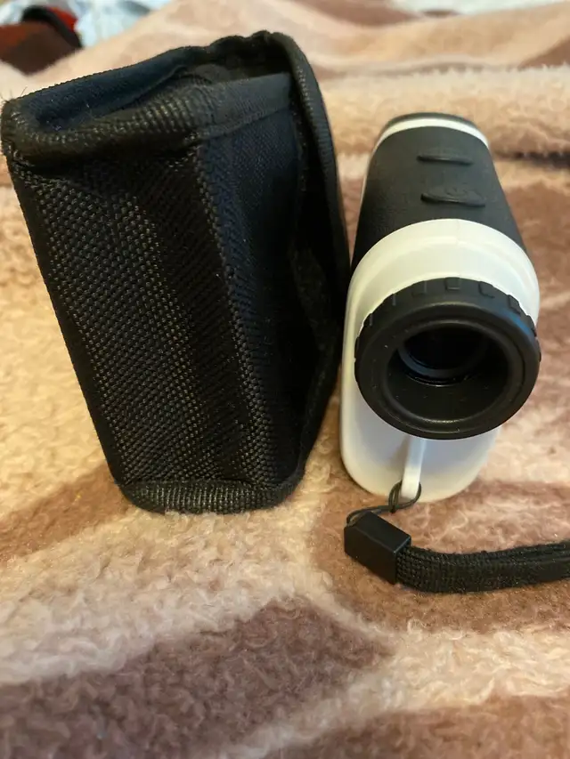 Golf rangefinder  in Golf in City of Toronto - Image 2