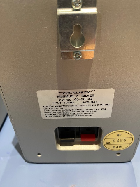 Popular Realistic Minimus 7 bookshelf speakers Made in Japan in Speakers in Markham / York Region - Image 3