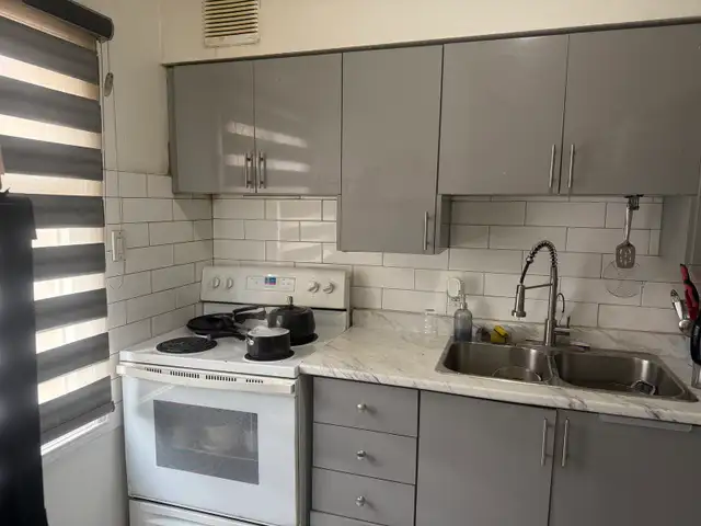 Room Sharing Available  at 16 Rexdale Blvd $460 in Long Term Rentals in Mississauga / Peel Region - Image 6