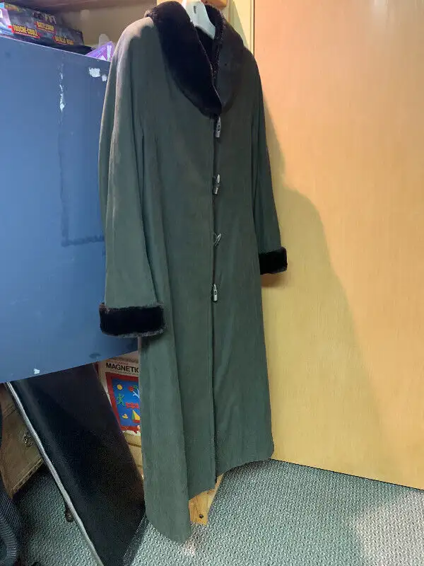 MANTEAU LONG KHAKI - UTEX DESIGN - GR. 12 FEMME in Women's - Tops & Outerwear in Laval / North Shore - Image 4