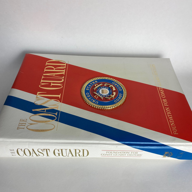 HARDCOVER: The United States Coast Guard in Non-fiction in Abbotsford - Image 4