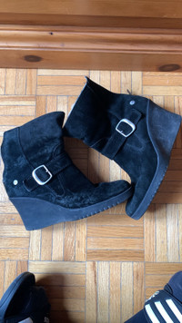Ugg wedge heeled boots, black suede leather 38, shearling lined